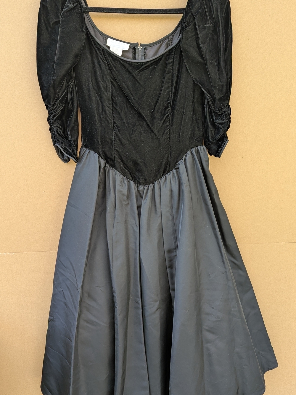 VTG Gunne Sax Whimsigoth Victorian Velvet Satin Puff Sleeve Prom Dress Black 11